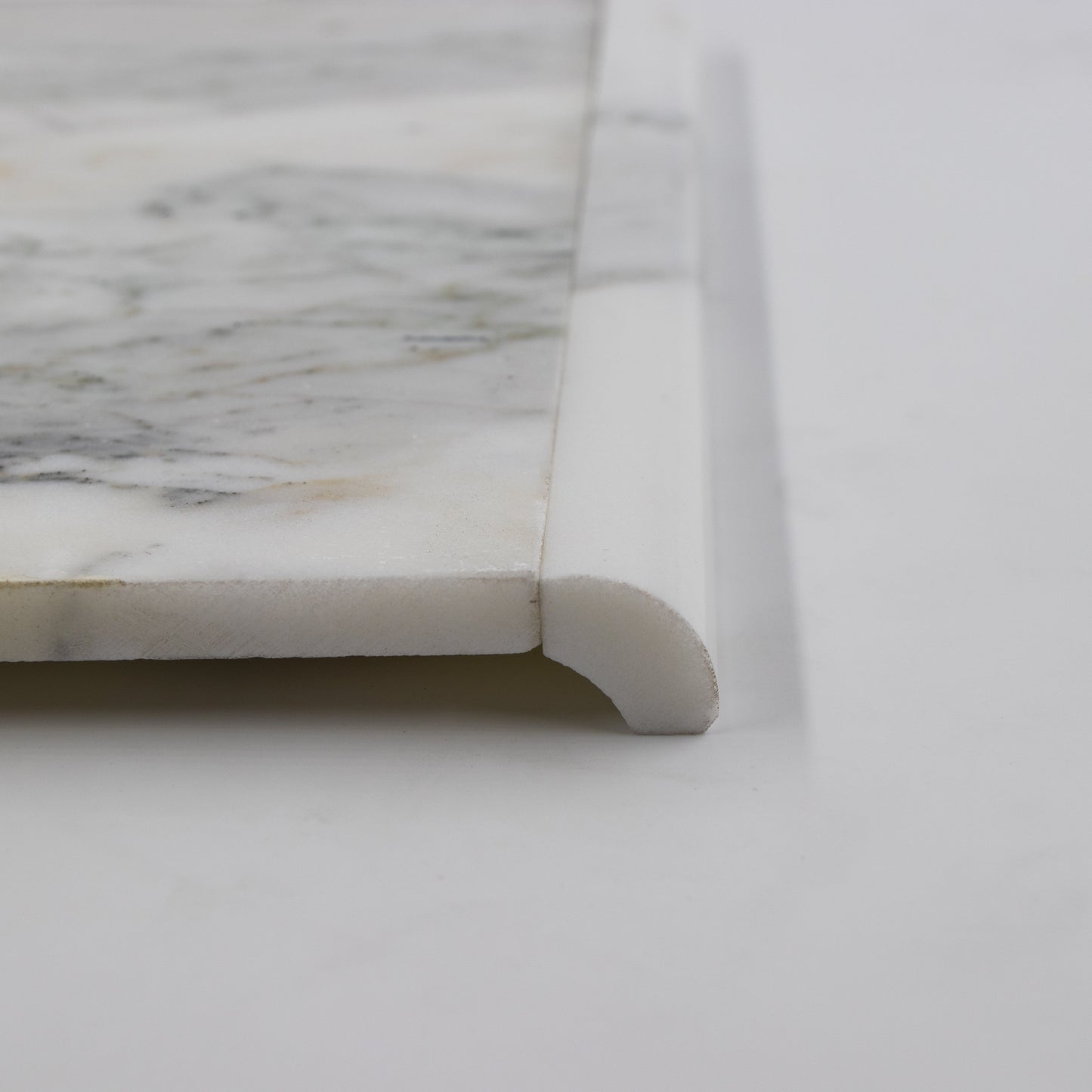 Calacatta Gold Quarter Round Liner